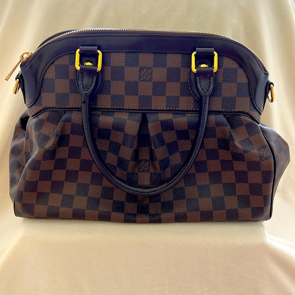 Louis Vuitton Trevi PM Purse